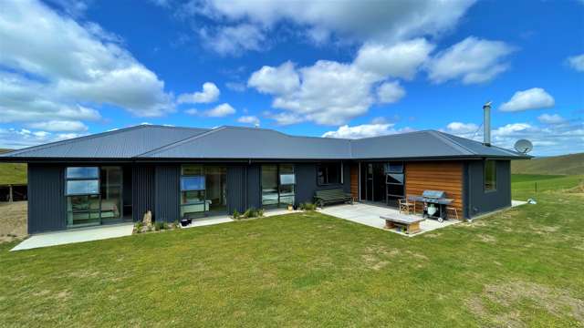 22 Stones Road Waikerikeri_1