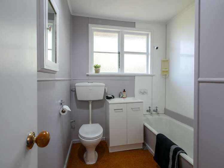 25 Columba Avenue Calton Hill_16