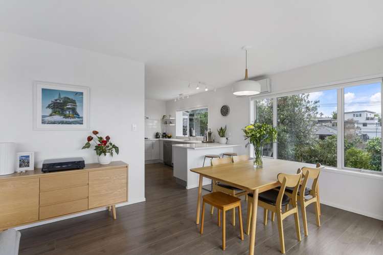 1 Kilduff Place Mairangi Bay_10