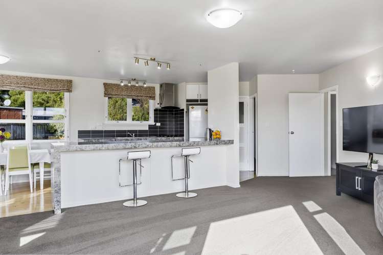 5 Tawa Street Hilltop_15