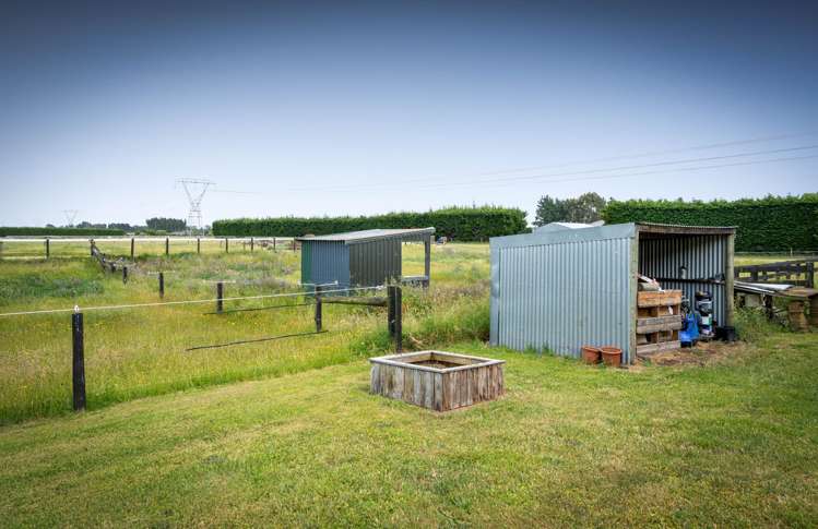 4/229 Curraghs Road Weedons_21