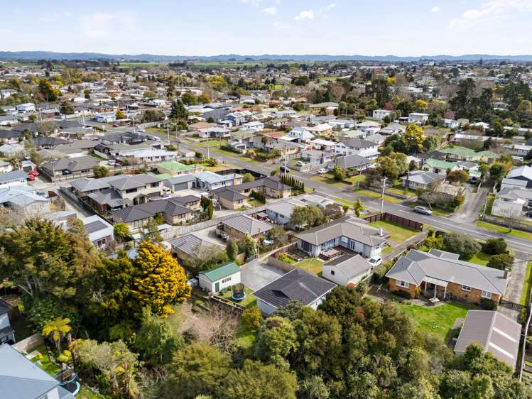 24A Bruce Avenue Glenview_16