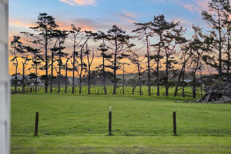 12 Joyce Adams Place Waimauku_1