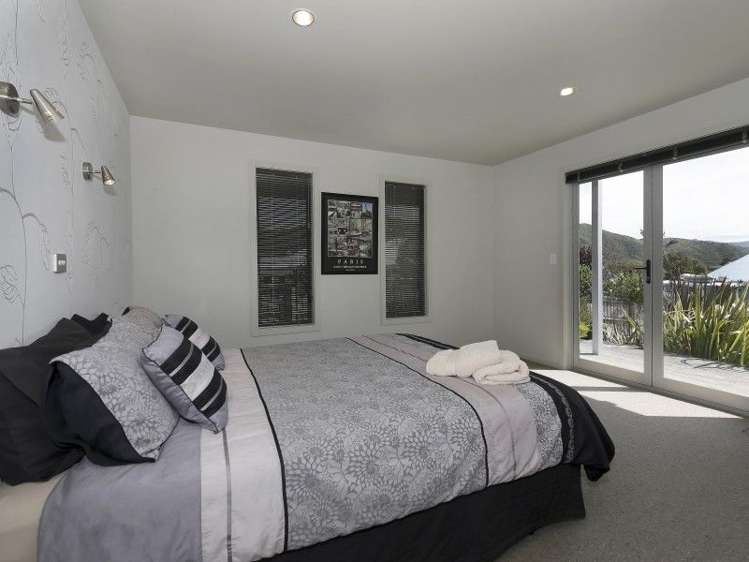 80 Moana View Road Waikawa_5