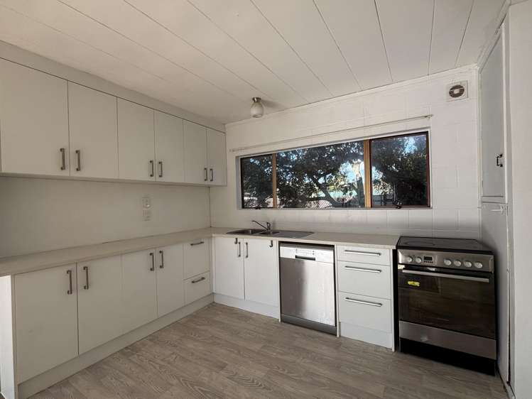 9/762 Beach Rd Browns Bay_5