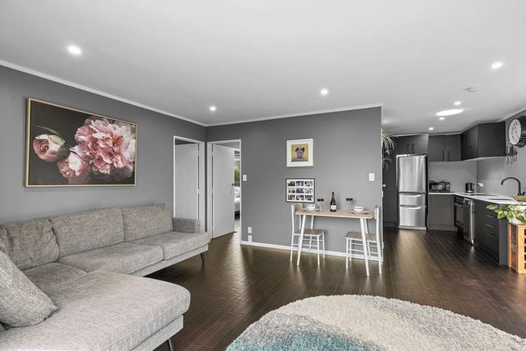 1 Harvard Grove Totara Park_4