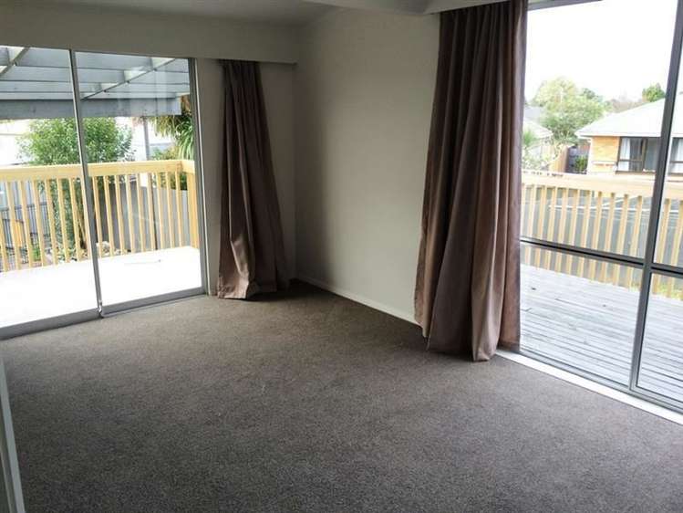 13 Lincoln Road Manurewa_5