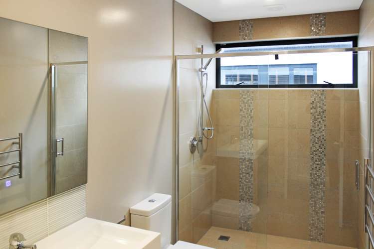 77 The Runway 1578_7