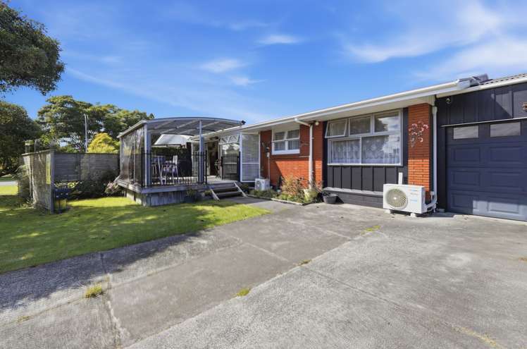 42 Waratah Street Matua_0