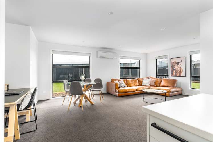 13 Bonecrusher Street Lincoln_8