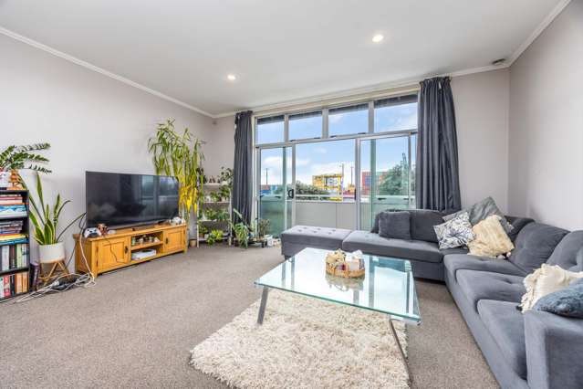 4a/8 Quay Street Auckland Central_1