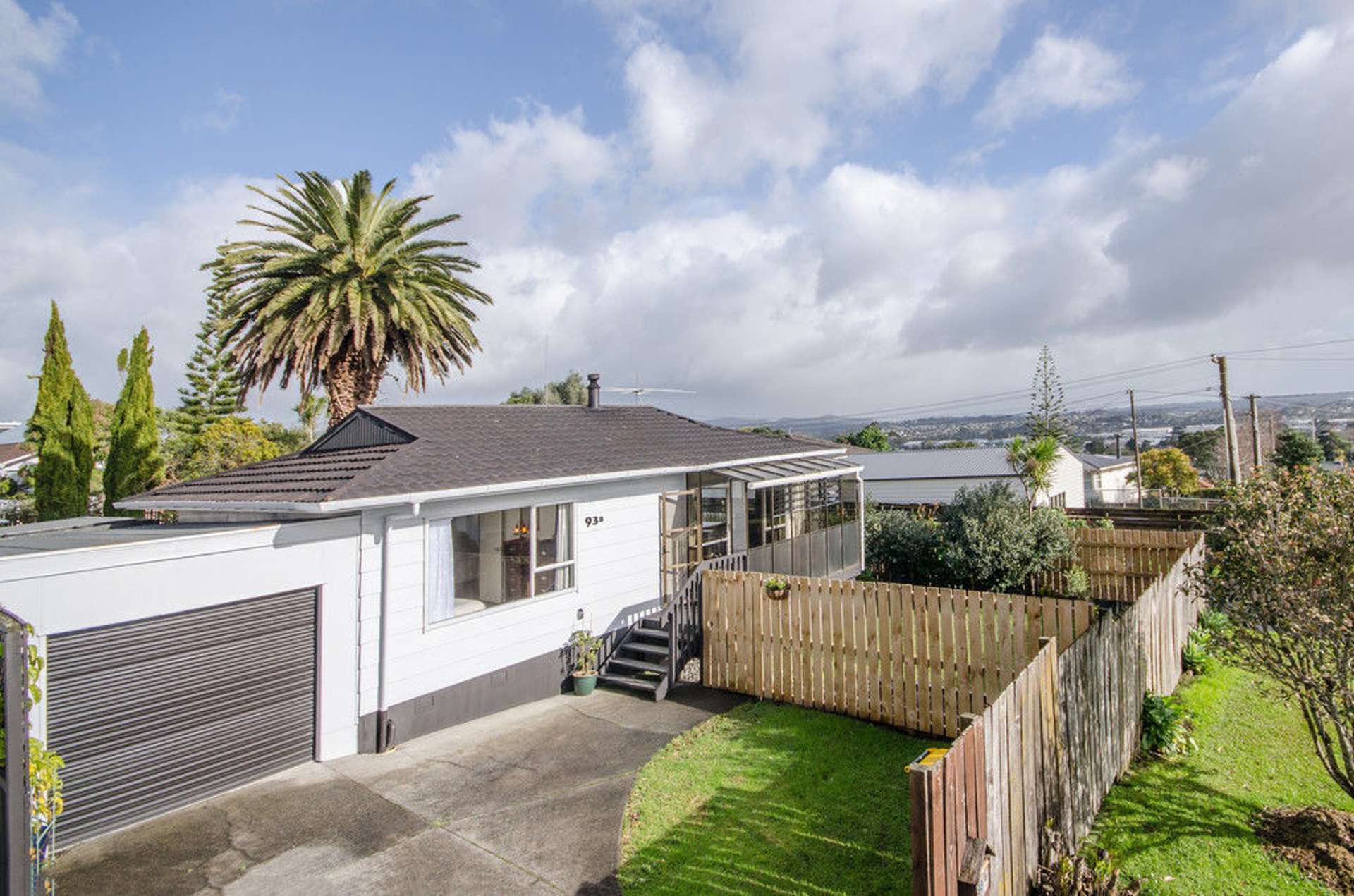 2/93 Awaroa Road Sunnyvale_0