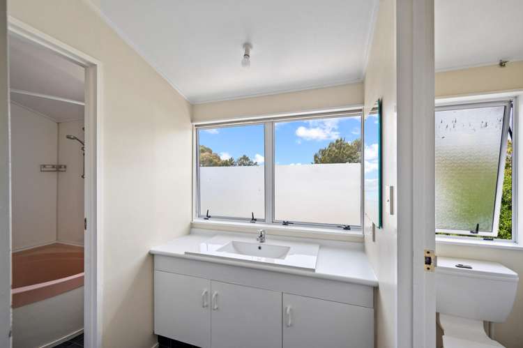 18 Amundsen Avenue Flaxmere_16