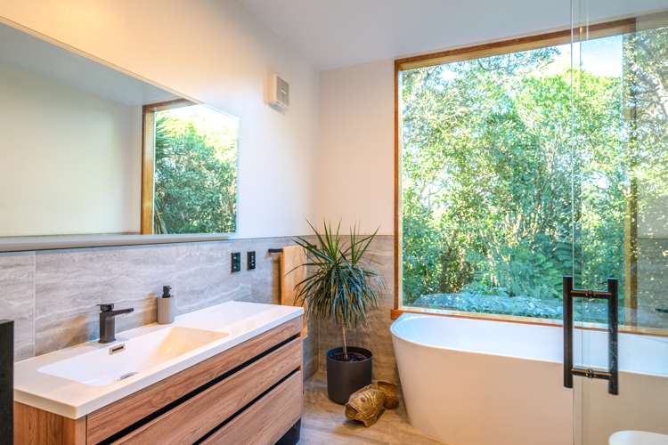 37 Waiheke Road Waiheke Island_11