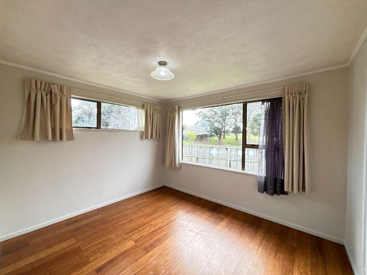 56 Sharland Avenue Manurewa_9