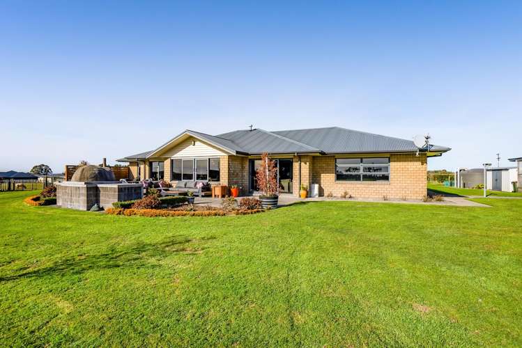 60 Monmouth Road Pembroke_44