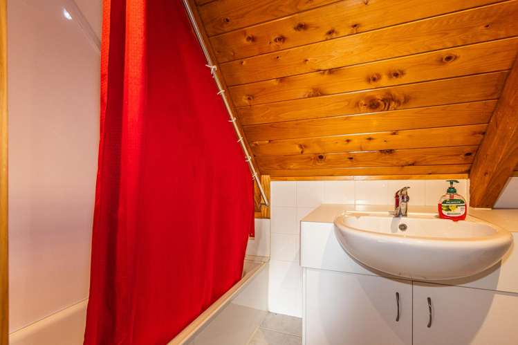 165 Miro Street Ohakune_24