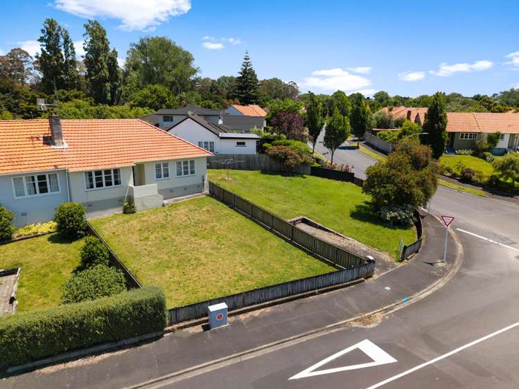 45 Plunket Terrace Hamilton East_19