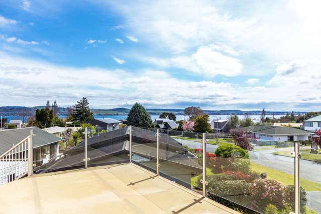 11 Logan Avenue Wharewaka_1