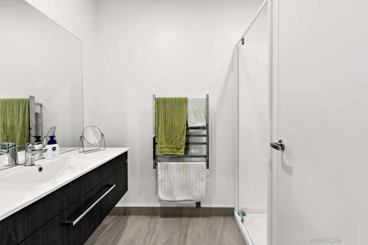 2/52 High Street Island Bay_10