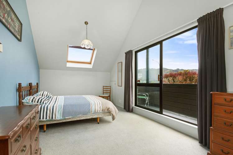 1 Colin Grove Hutt Central_16