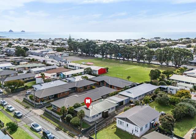 EASY-CARE LIVING – PRIME FITZROY LOCATION