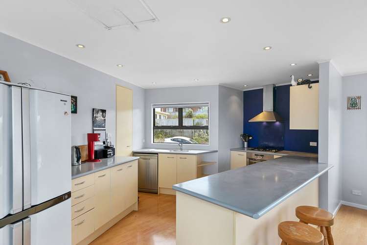 2 Bury Grove Strathmore Park_5