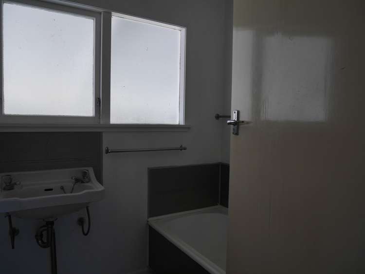 2/16 Frederick Street Taupo_11