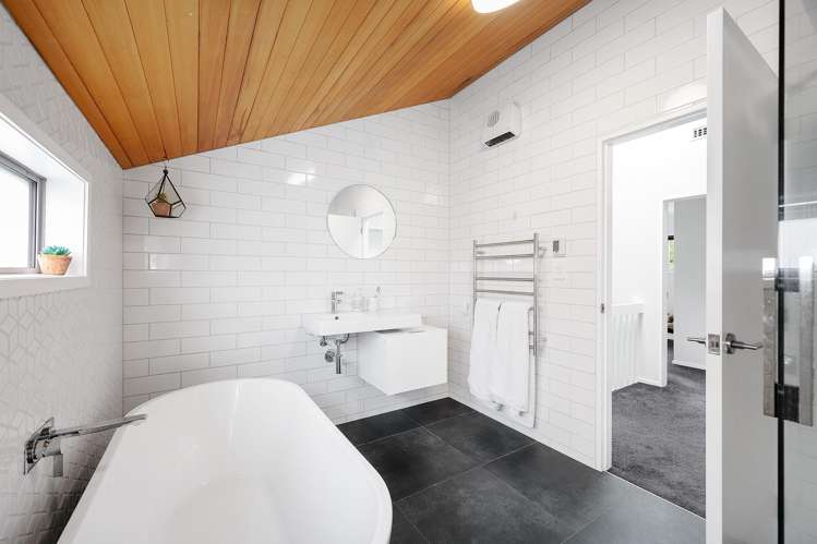 15 Satara Crescent Khandallah_16