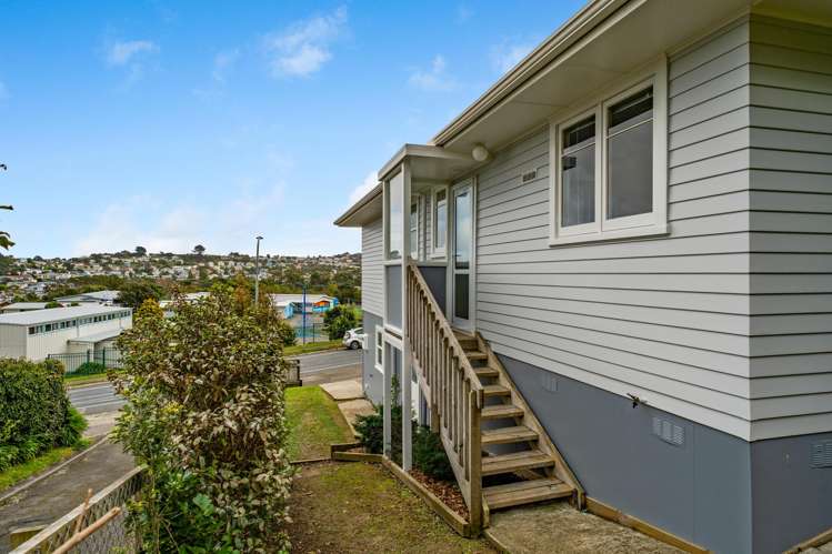 24 Omapere Street Waitangirua_14