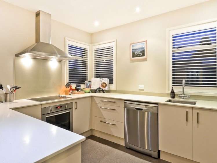 28 Jellicoe Drive Hamilton East_8