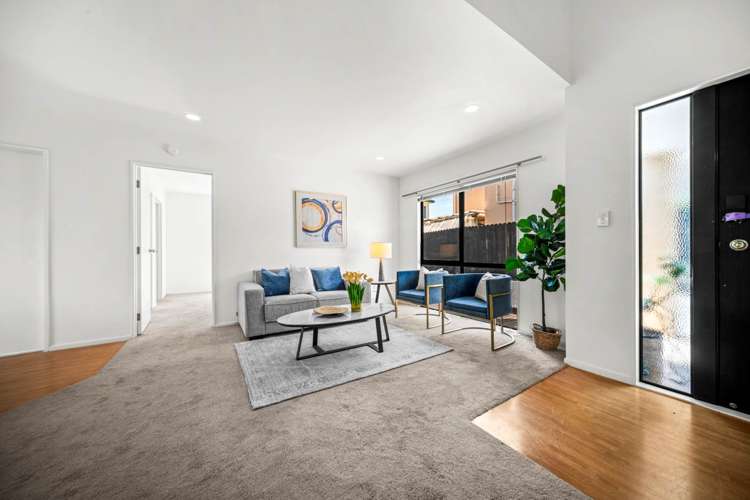 2/4 Harkin Close Albany_10