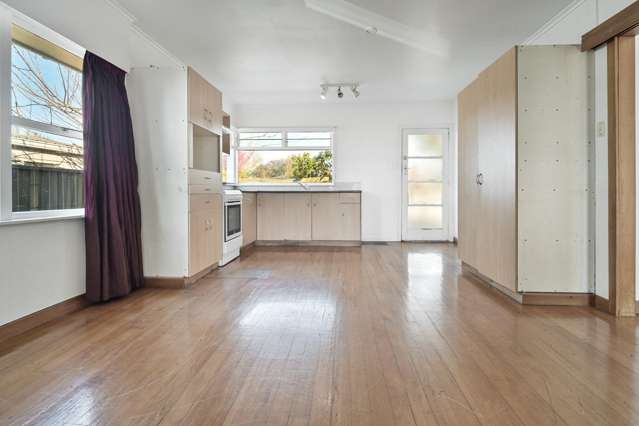 702E Park Road South Akina_3