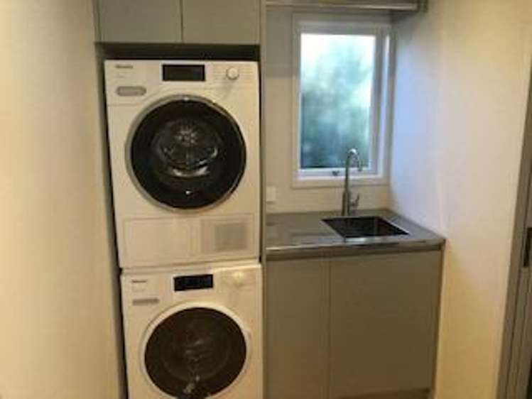 1/1 Tui Street Devonport_13