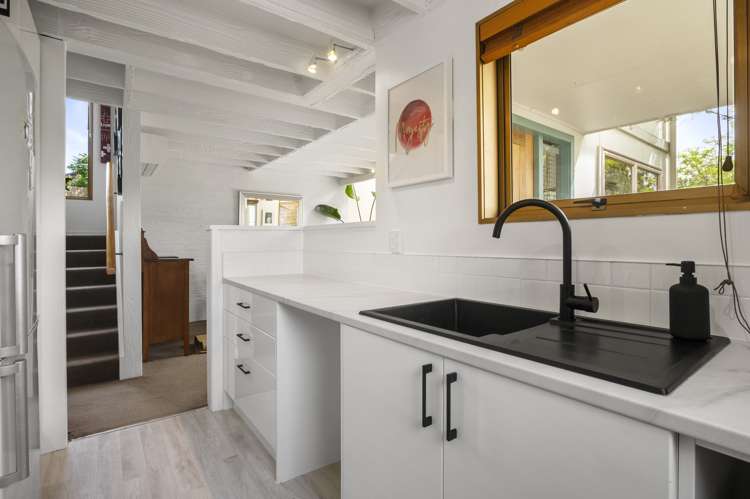 8a Quest Terrace Mount Roskill_12