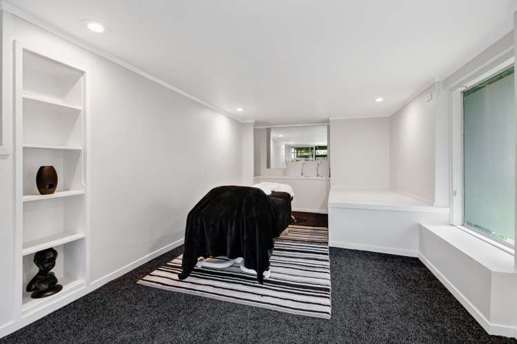 73 Gledstane Road Stanmore Bay_10