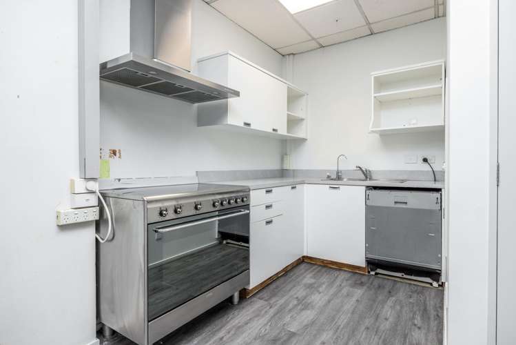 3A/121-123 Beach Road Auckland Central_12