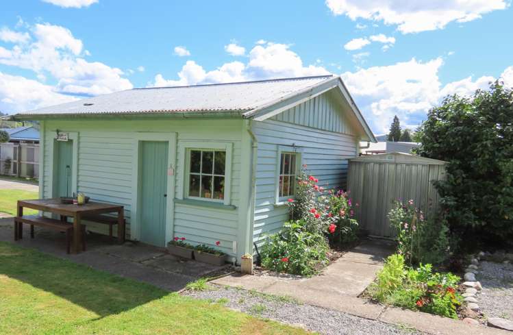 4 Munson Street Reefton_14