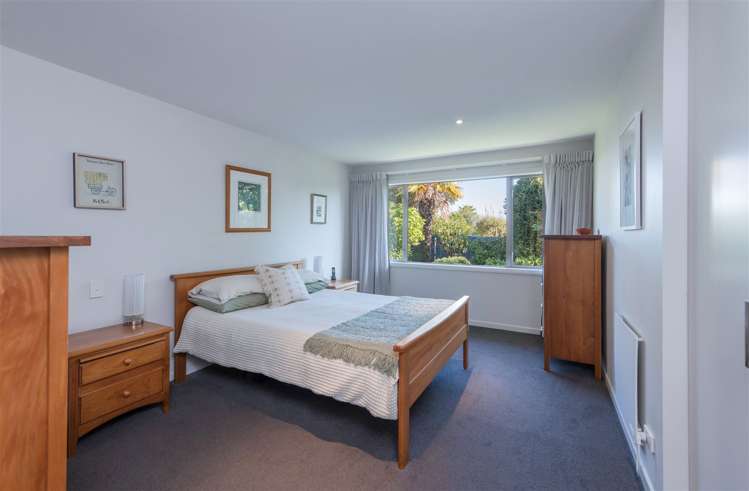 7 Neale Avenue Stoke_13