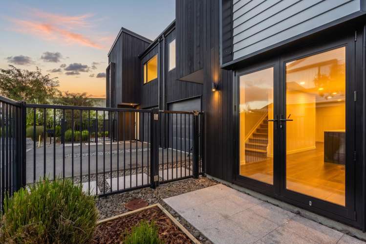 6 Alexander French Close Silverdale_24
