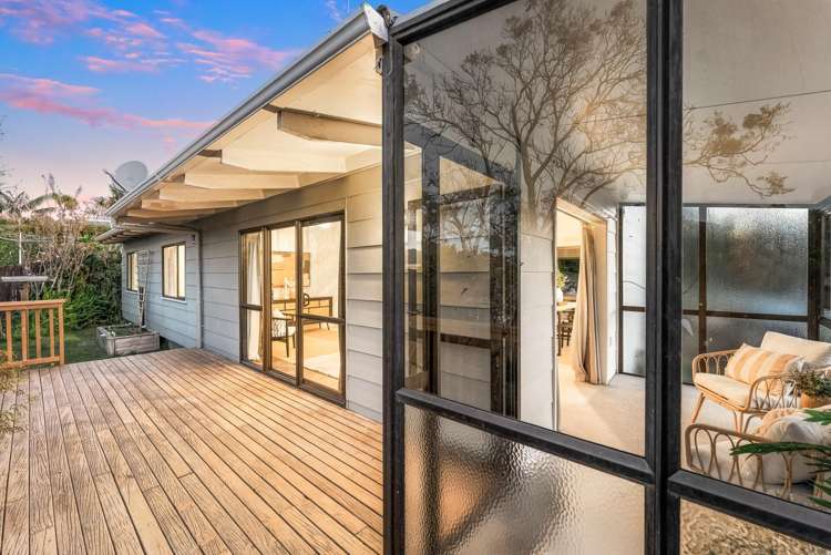 1 Holmburn Street Welcome Bay_12