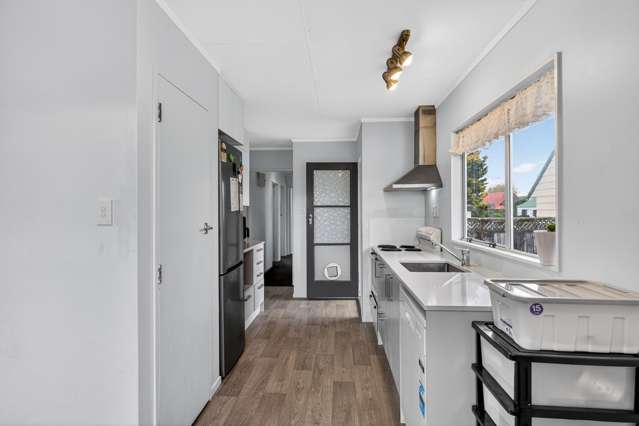 42B Elmwood Crescent Pukete_2
