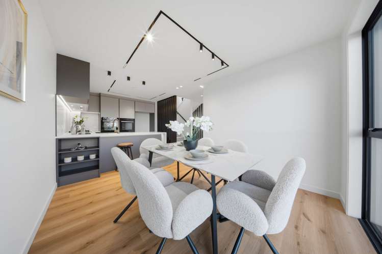 2B Rangitoto Terrace Milford_15