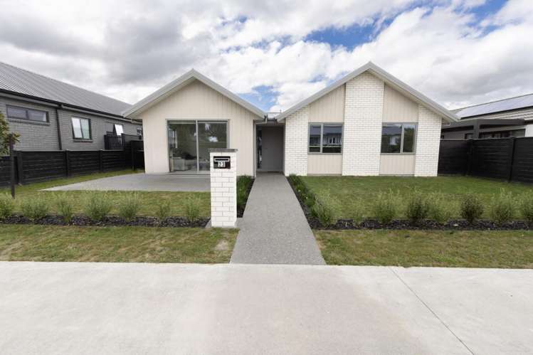 23 Te Au Rere Crescent_0