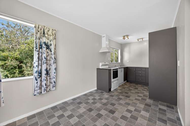 2/34A Helena Street Massey_9