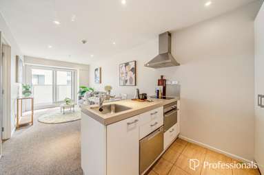 1213/74 Taranaki Street_4