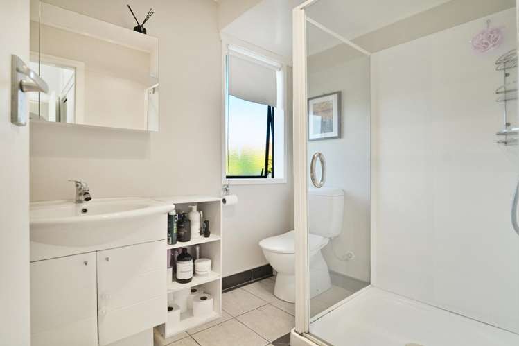 805 Queen Street East Parkvale_6