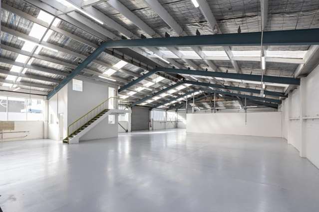 **SOLD** Immaculate Sydenham warehouse + more