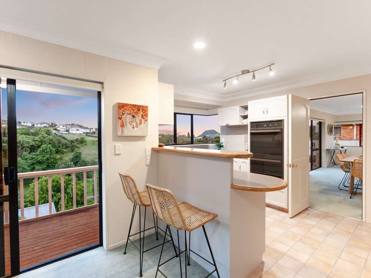 50 Hillcrest Road Otumoetai_10