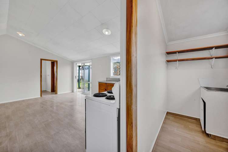 66 Cloten Road Stratford_10